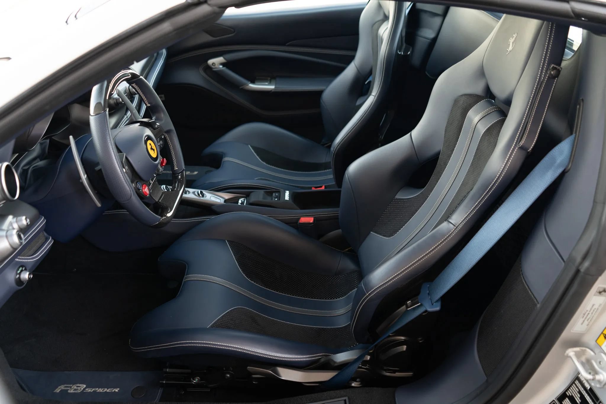 Used 2022 Ferrari F8 Tributo RWD image 19