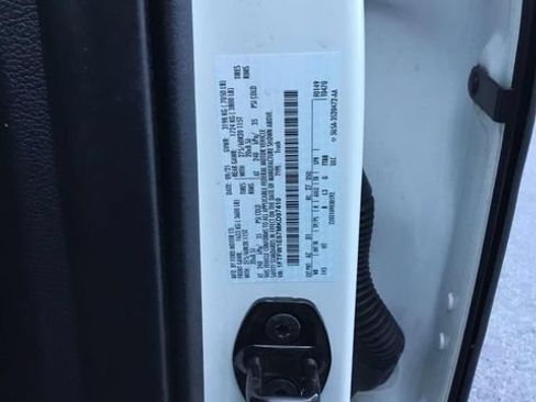 Used 2021 Ford F150 Lariat w/ Equipment Group 502A High AWD/4WD image 11
