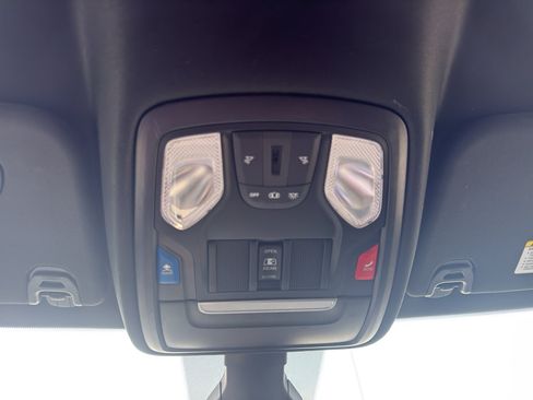 Used 2022 RAM 1500 Big Horn AWD/4WD image 24