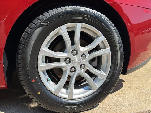 Used 2015 Chevrolet Camaro LS RWD image 9