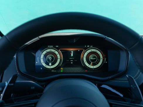 Used 2025 Aston Martin DBX 707 AWD/4WD image 12