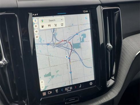 Certified 2025 Volvo XC60 B5 Plus image 23