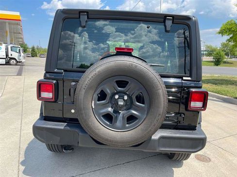 Used 2023 Jeep Wrangler Sport AWD/4WD image 20
