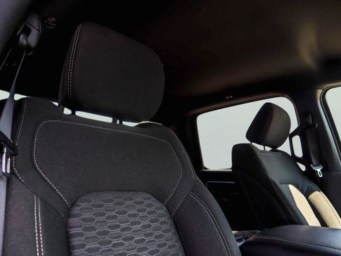 Used 2025 RAM 1500 Big Horn AWD/4WD image 13