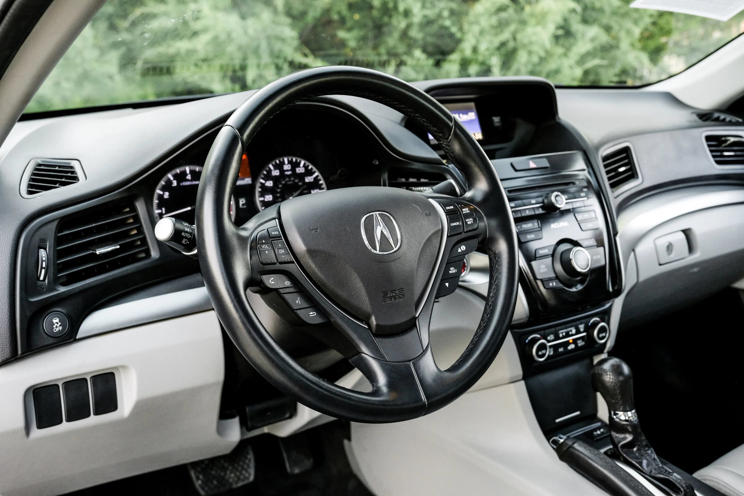 Used 2018 Acura ILX w/ Special Edition Package FWD image 16