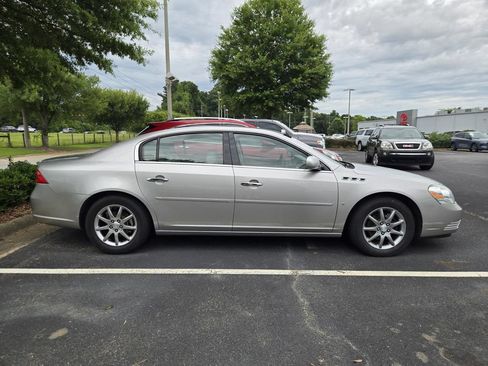 Used 2007 Buick Lucerne CXL w/ Luxury Package FWD image 2