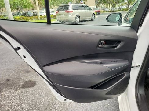 Used 2024 Toyota Corolla LE image 9