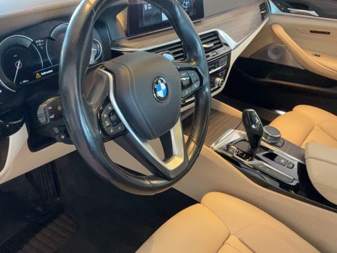 Used 2017 BMW 540i RWD image 21