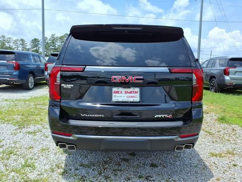 New 2026 GMC Yukon AT4 w/ AT4 Premium Plus Package AWD/4WD image 6