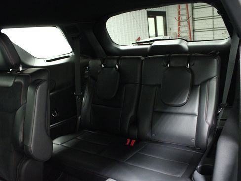 Used 2025 Ford Explorer ST AWD/4WD image 14