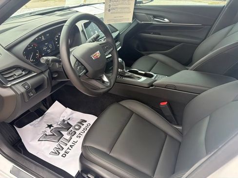 Used 2026 Cadillac CT4 Luxury RWD image 30