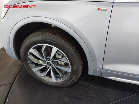 Used 2024 Audi Q5 2.0T Premium w/ Convenience Package image 42