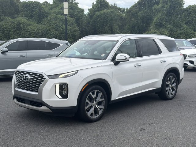 Used 2021 Hyundai Palisade SEL w/ Premium Package FWD image 3