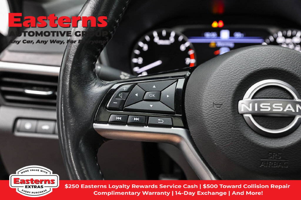 Used 2023 Nissan Altima 2.5 SL AWD/4WD image 16