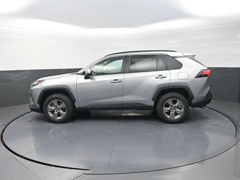 Used 2024 Toyota RAV4 XLE FWD image 4