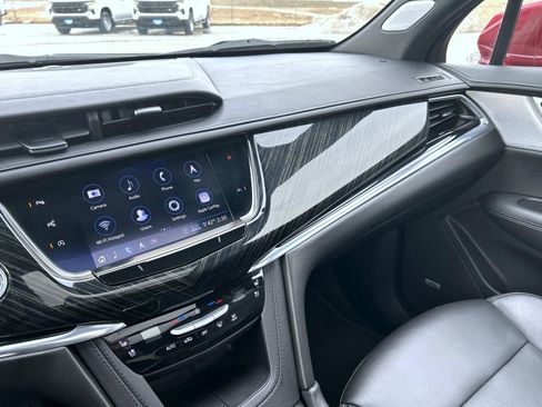 Used 2020 Cadillac XT6 Premium Luxury image 22