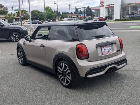 Used 2023 MINI Cooper S FWD image 8