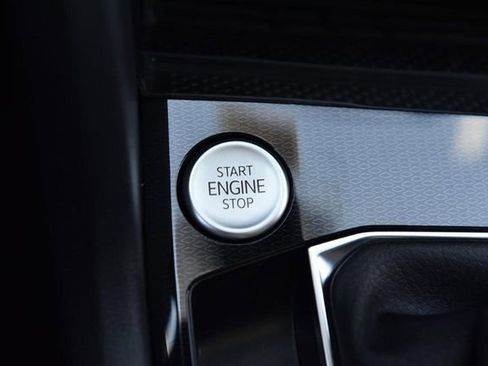 New 2026 Volkswagen Taos SEL AWD/4WD image 16
