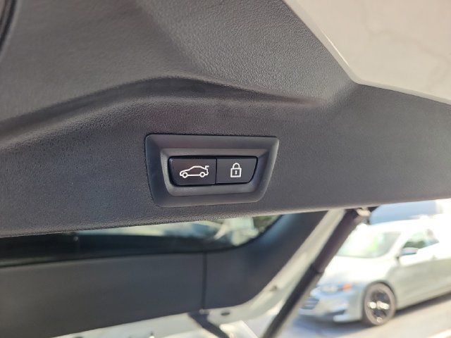Used 2021 BMW X5 xDrive40i w/ Premium Package 2 AWD/4WD image 10