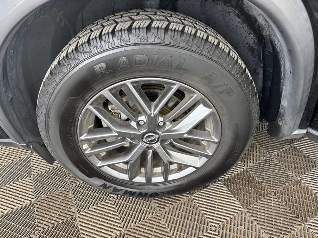 Used 2024 Nissan Rogue S AWD/4WD image 26
