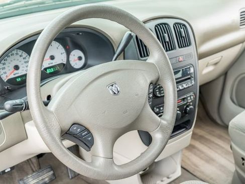 Used 2005 Dodge Grand Caravan SE w/ Popular Equipment Group I image 24