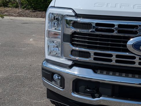 New 2026 Ford F350 XL w/ XL Chrome Package RWD image 10