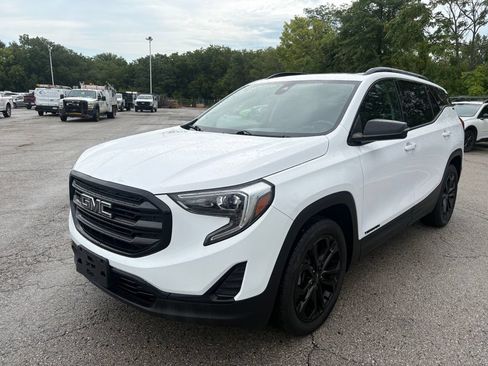 Used 2020 GMC Terrain SLE w/ Driver Convenience Package FWD image 1