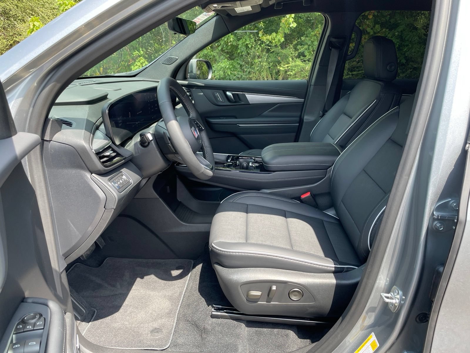 New 2026 Buick Enclave Preferred w/ Power Package FWD image 13