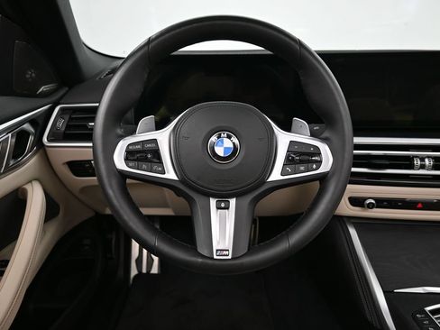 Used 2024 BMW M440i Convertible RWD image 10