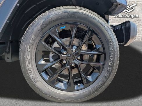 Used 2023 Jeep Wrangler Unlimited Sahara AWD/4WD image 11