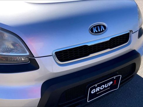 Used 2011 Kia Soul + image 26