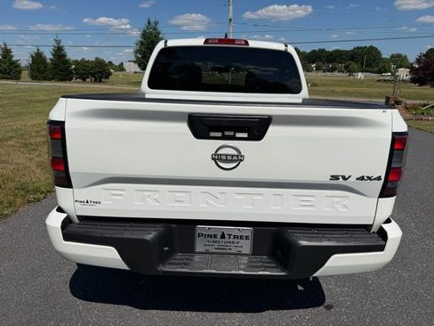 Used 2023 Nissan Frontier SV AWD/4WD image 5