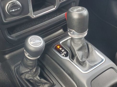Used 2023 Jeep Wrangler Sport AWD/4WD image 19