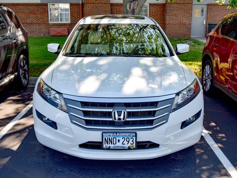Used 2010 Honda Crosstour EX-L image 3