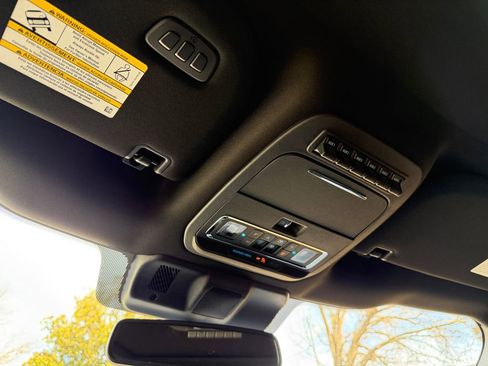 Used 2025 Ford F150 Raptor image 36