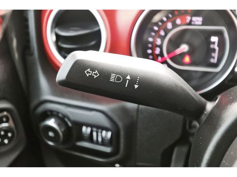 Used 2021 Jeep Wrangler Rubicon AWD/4WD image 19