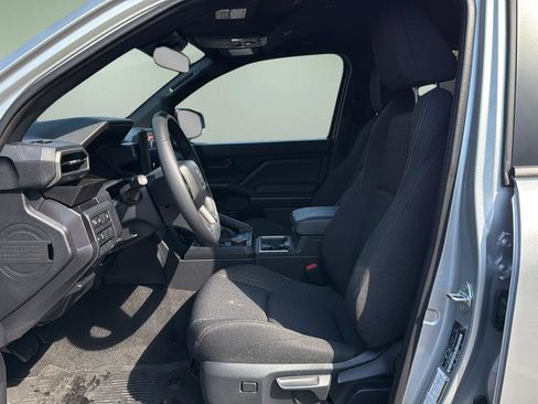 Used 2025 Toyota 4Runner SR5 RWD image 11