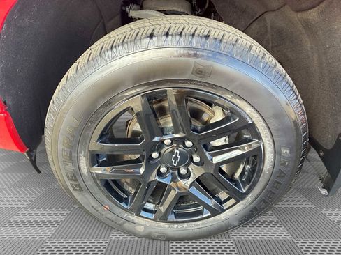 Certified 2023 Chevrolet Silverado 1500 Custom w/ LPO, Dark Essentials Package image 32