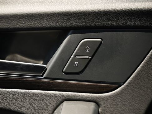Certified 2025 Audi Q5 2.0T Premium AWD/4WD image 15