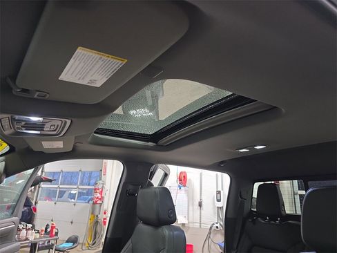 Certified 2022 GMC Sierra 1500 SLT w/ SLT Premium Plus Package image 29