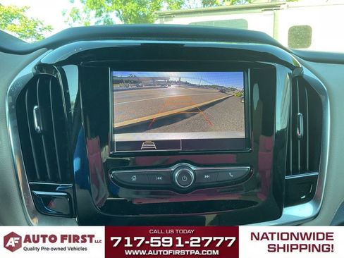 Used 2023 Chevrolet Traverse LS AWD/4WD image 14