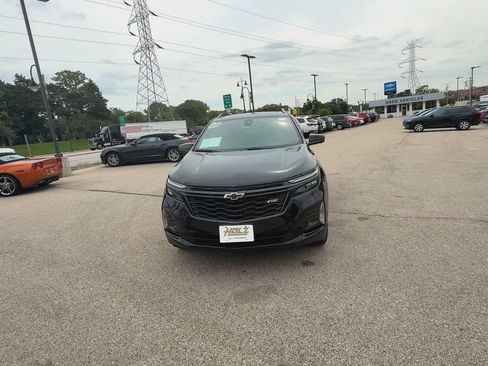Certified 2024 Chevrolet Equinox RS w/ RS Leather Package AWD/4WD image 3