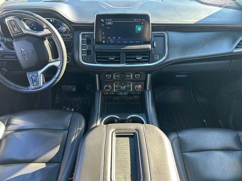 Used 2022 Chevrolet Tahoe Z71 w/ Luxury Package AWD/4WD image 22