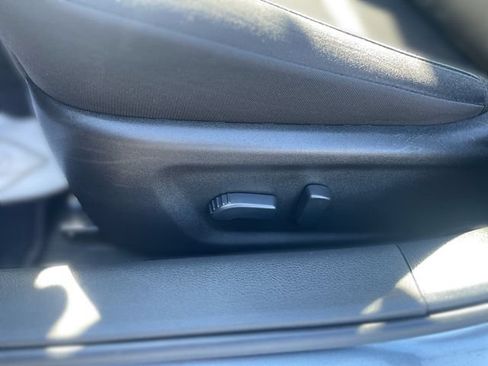 Used 2025 Nissan Altima 2.5 SV FWD image 16