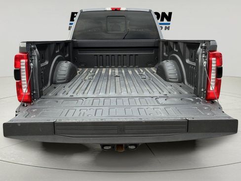 Used 2023 Ford F250 Lariat w/ Lariat Ultimate Package AWD/4WD image 9
