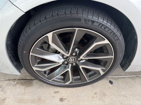 Used 2022 Toyota Corolla SE image 2