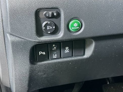 Used 2021 Honda Pilot Touring image 14