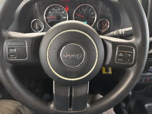 Used 2017 Jeep Wrangler Unlimited Sport AWD/4WD image 17