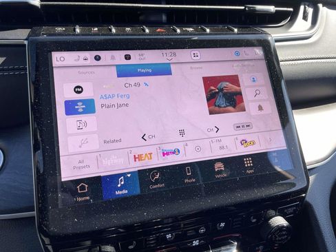 New 2025 Jeep Grand Cherokee L Limited AWD/4WD image 16