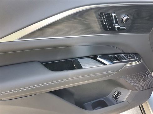 Certified 2026 Cadillac Lyriq Sport image 18